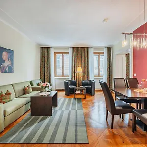 Serviced Josefstadt Apartament Wiedeń